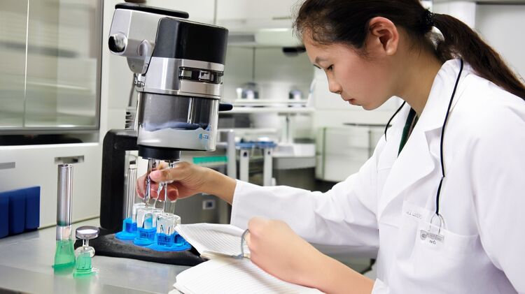 安徽国际商务学校