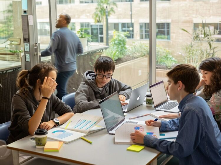 北京中加学校2026年收费标准全解析 教育成本透明无隐藏费用